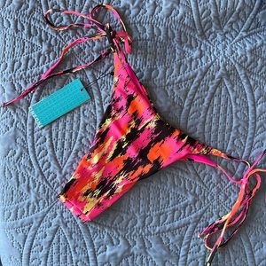 NWT Oneone swim Ariel bikini bottom
